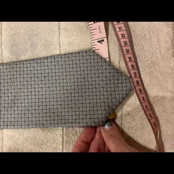 Brooks Brothers Silk Tie Silver/White Geometric - Picture 7 of 7